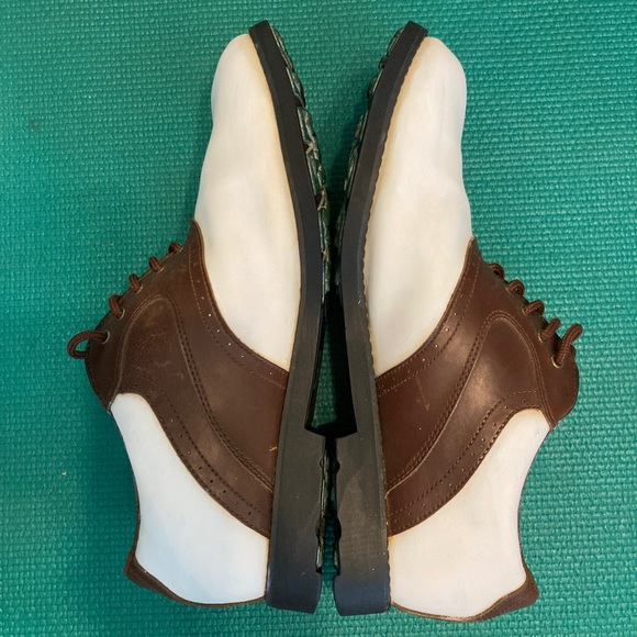 Pro Select 1805 Men's Brown and White Saddle Spikeless Golf Shoes - Picture 10 of 12